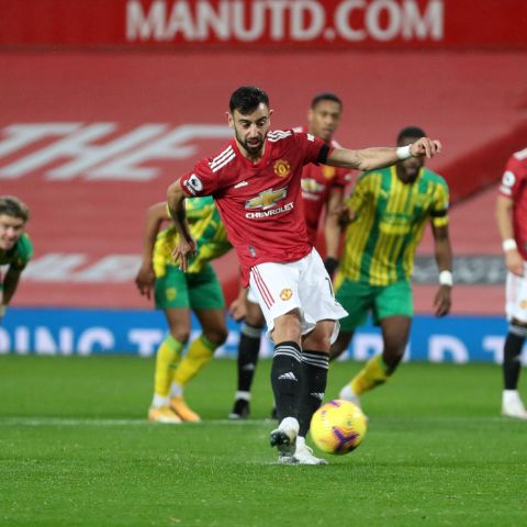 Bruno Fernandes caught on camera while taking a penalty.